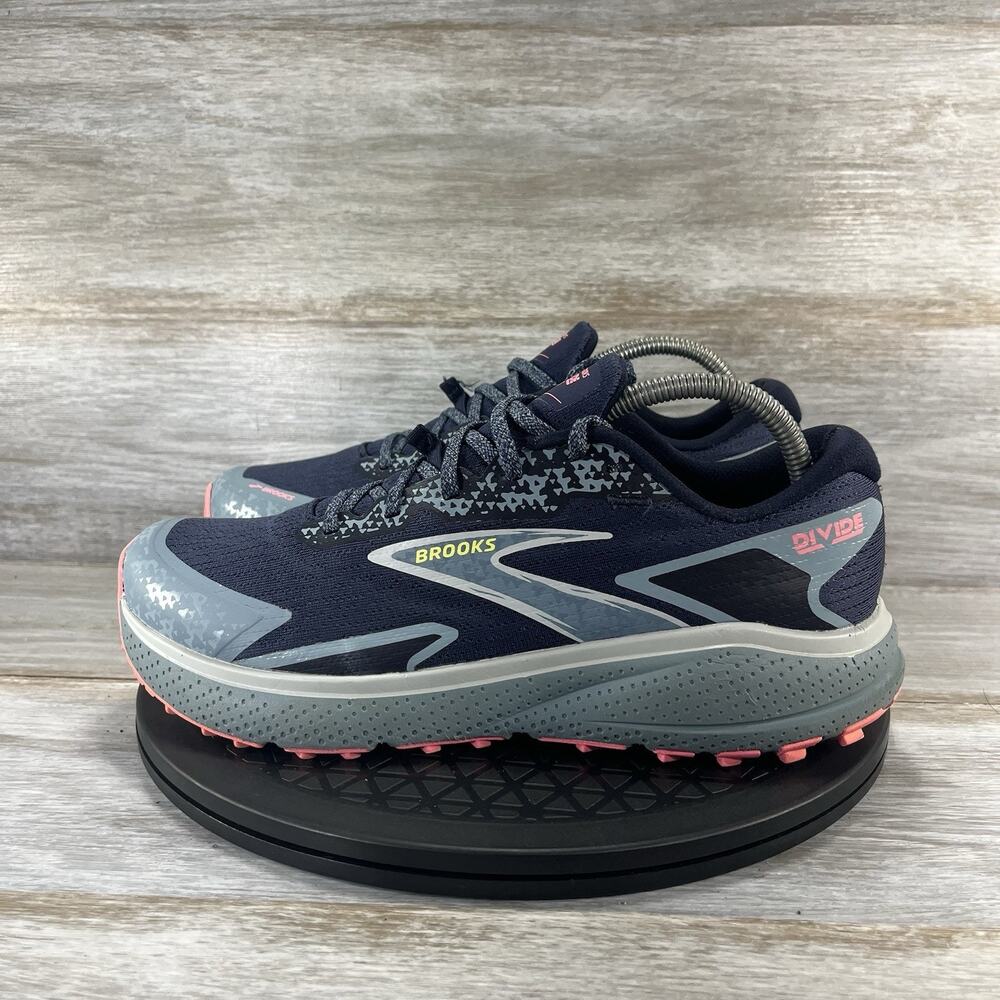 Brooks Women's Navy Blue Gray Pink Running Shoes